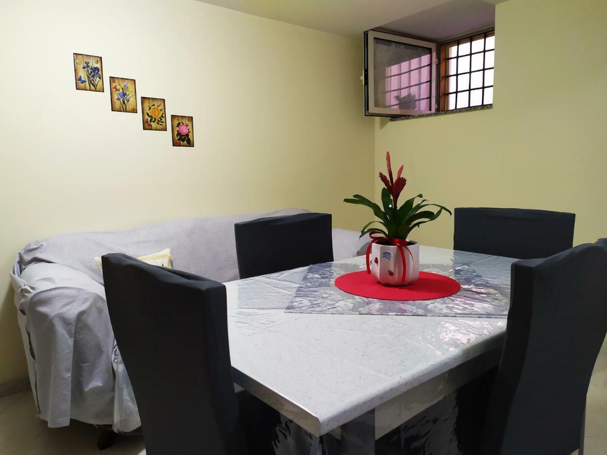 Casa Vacanza The Sisters House ปอมเปอี ภายนอก รูปภาพ