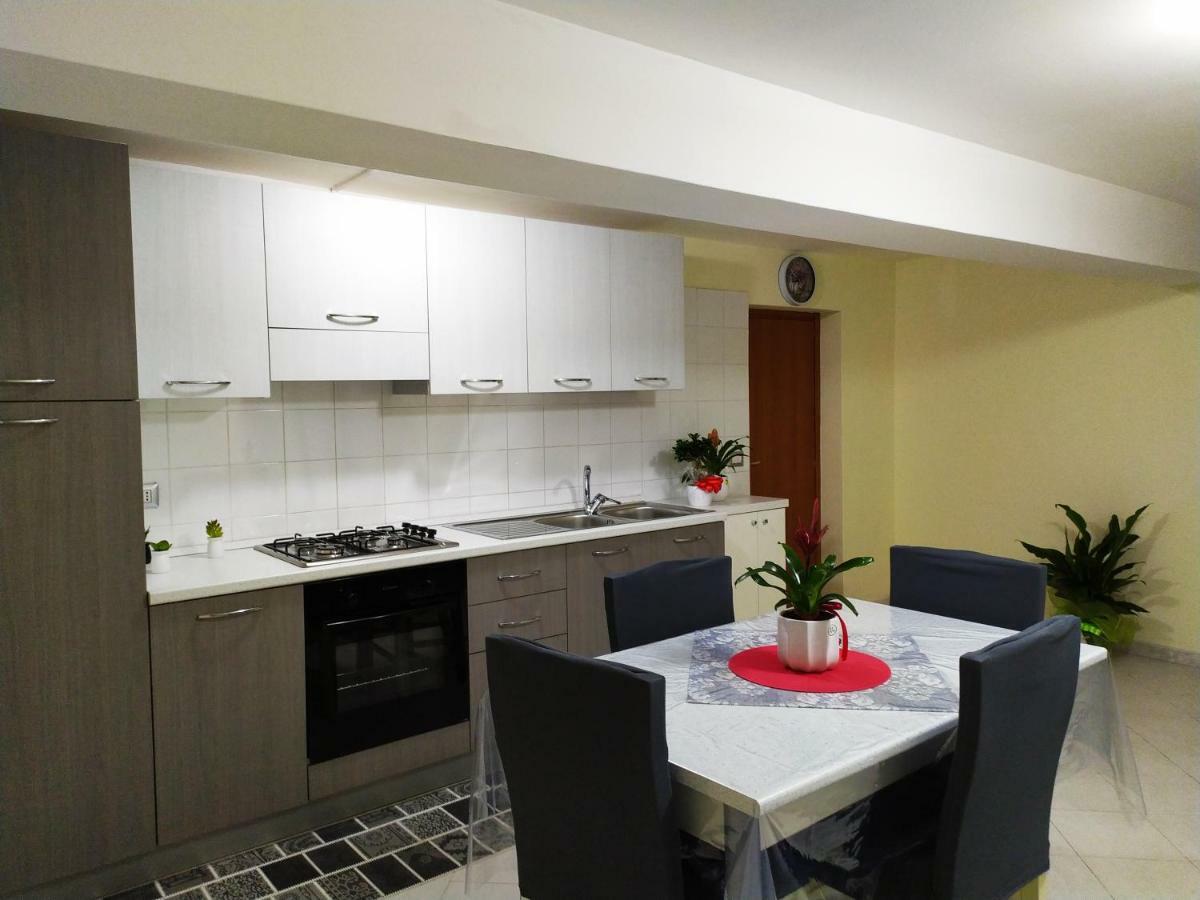 Casa Vacanza The Sisters House ปอมเปอี ภายนอก รูปภาพ